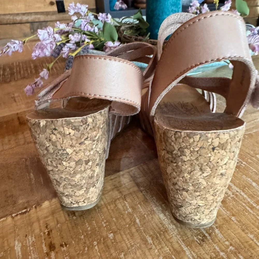Blowfish Malibu stylish wedge